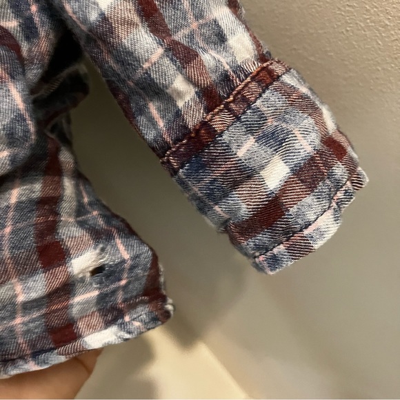 5/$20!Maurices keyhole neck plaid distressed long sleeve top L - Picture 6 of 9